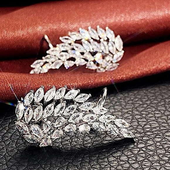 Silver Cubic Zircon Leaf Angel Wing Cuff Earrings - Picture 5 of 8